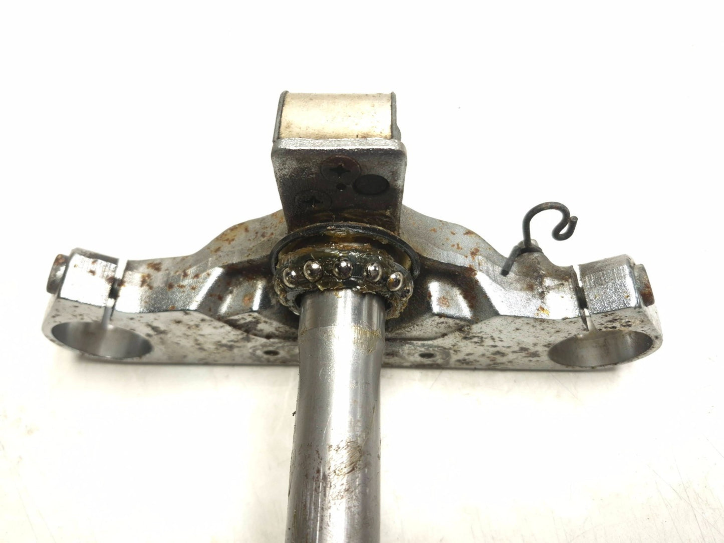 1997 Honda Magna Vf750  Lower Triple Tree OEM