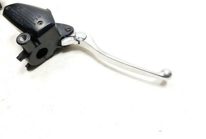 2015-2018 Kawasaki Klz1000 Versys 1000 Front Brake Master Cylinder W/ Lever OEM