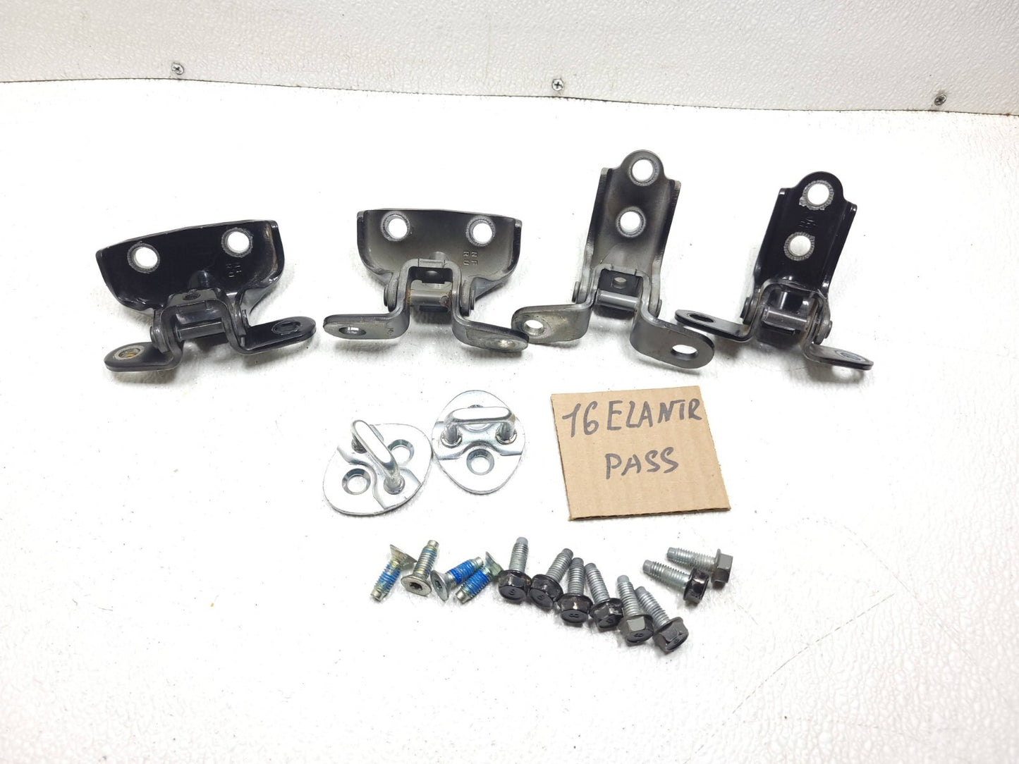 2016 Hyundai Elantra Door Hinge Front & Rear Right Passenger Side Set OEM