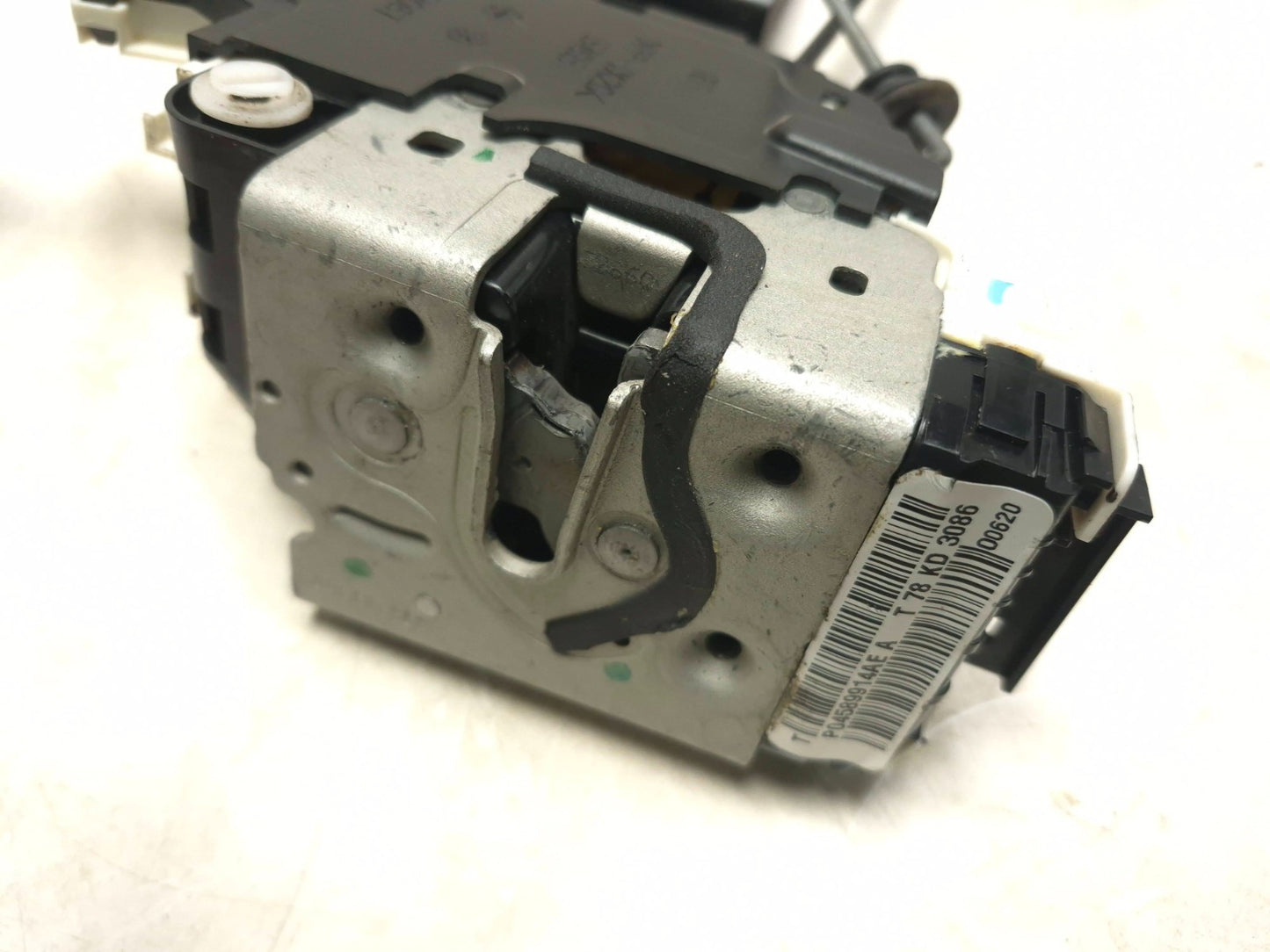 2017 Dodge Journey Rear Door Lock Latch Actuator Passenger Side Right OEM