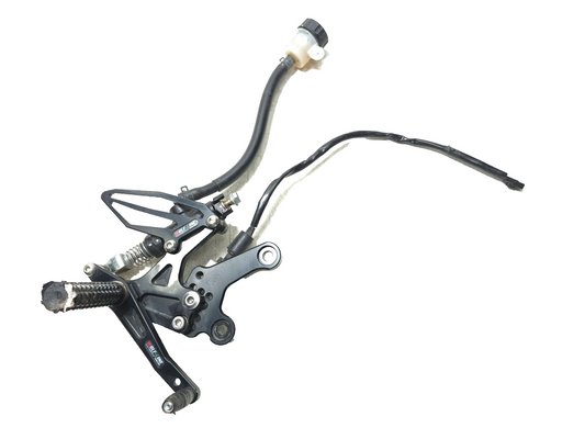 2019 Kawasaki Z400 Er400d Right Footrest & Brake Master Cylinder W/ Pedal OEM