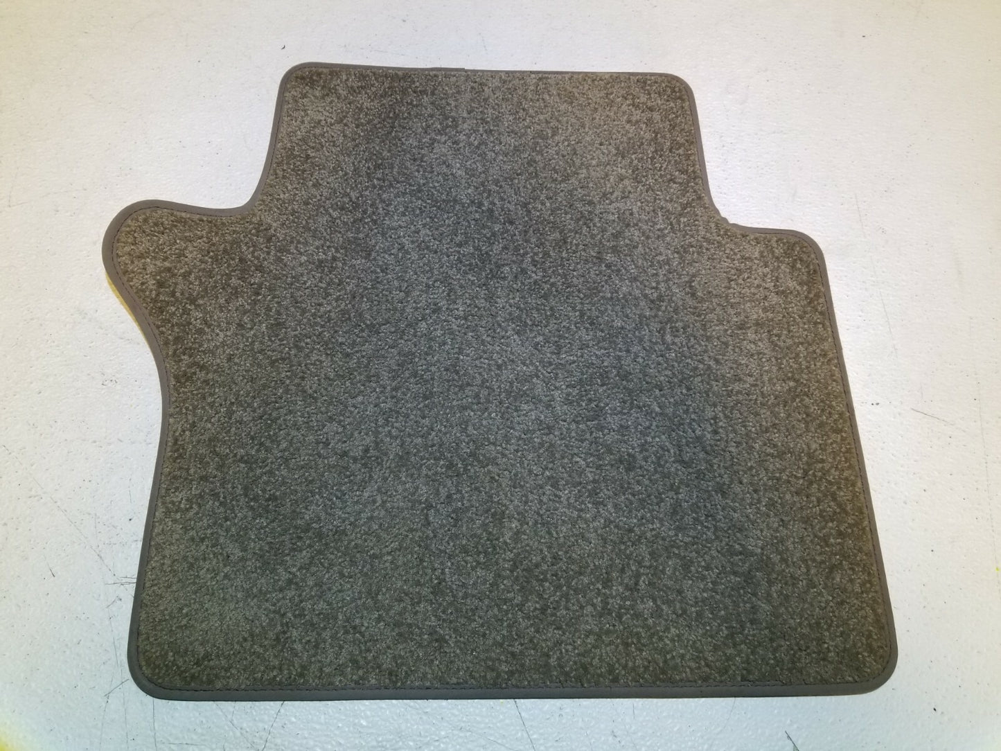 2009 Range Rover Sport Rear Floor Mat Carpet 2 Pcs OEM
