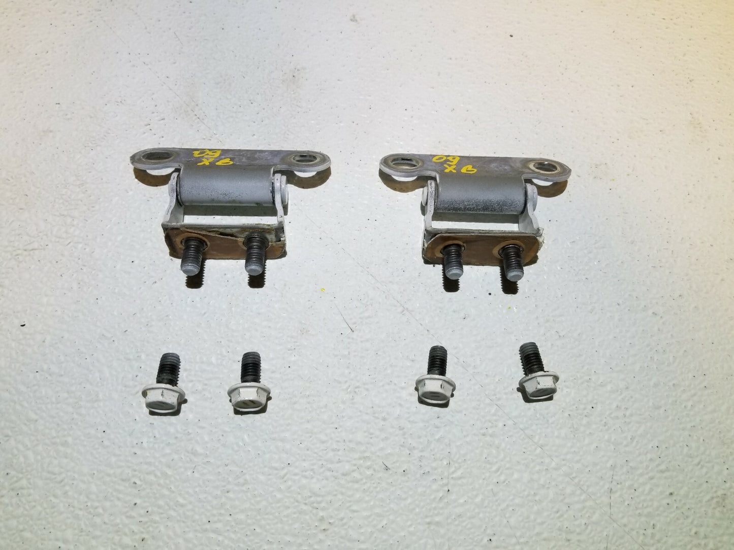 08 09 10 Scion Xb Trunk Tailgate Hatch Trim Hinge Left & Right 2pcs OEM