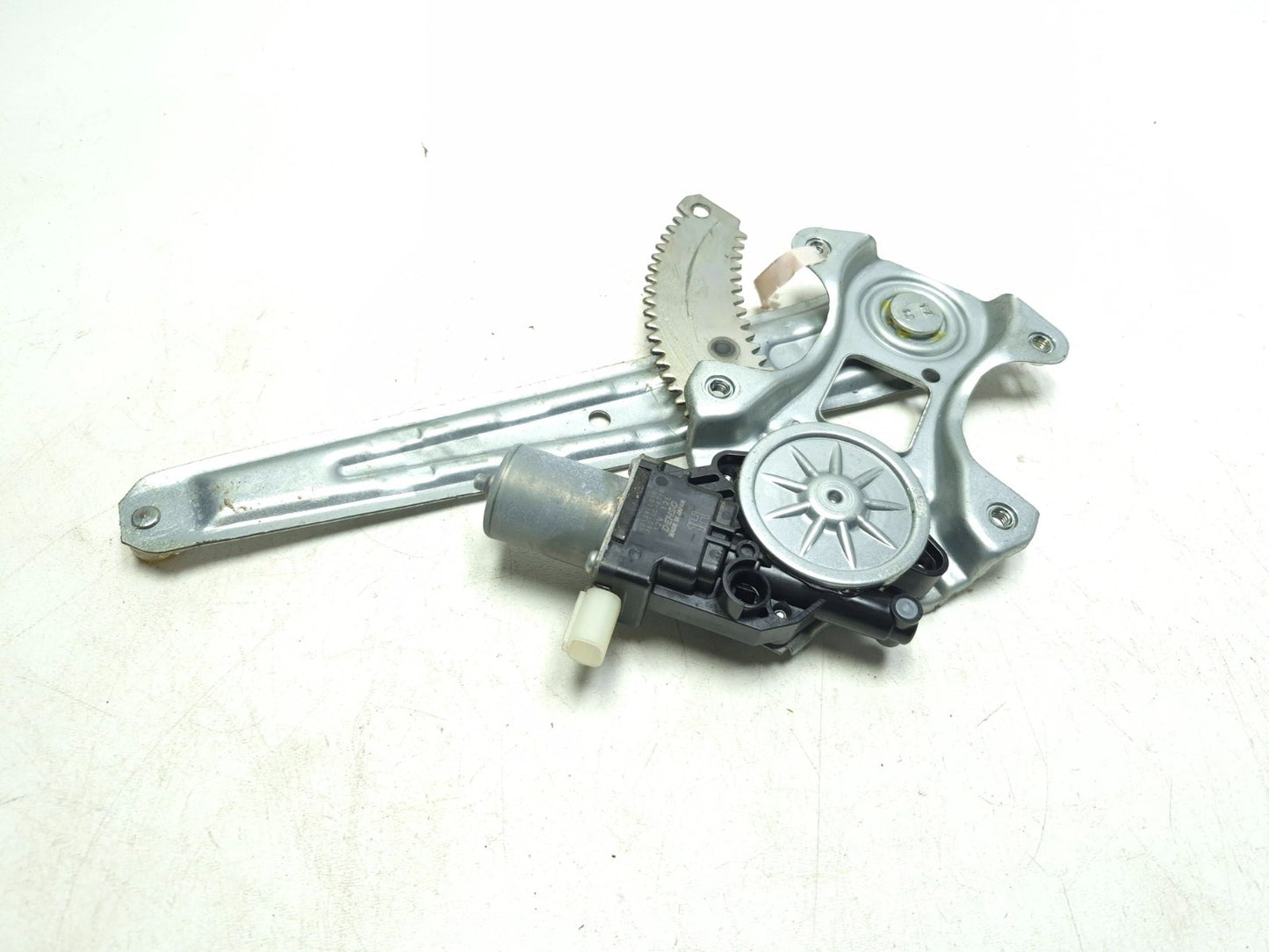 2022 Subaru Crosstrek Rear Door Window Regulator Motor Left Driver Side OEM