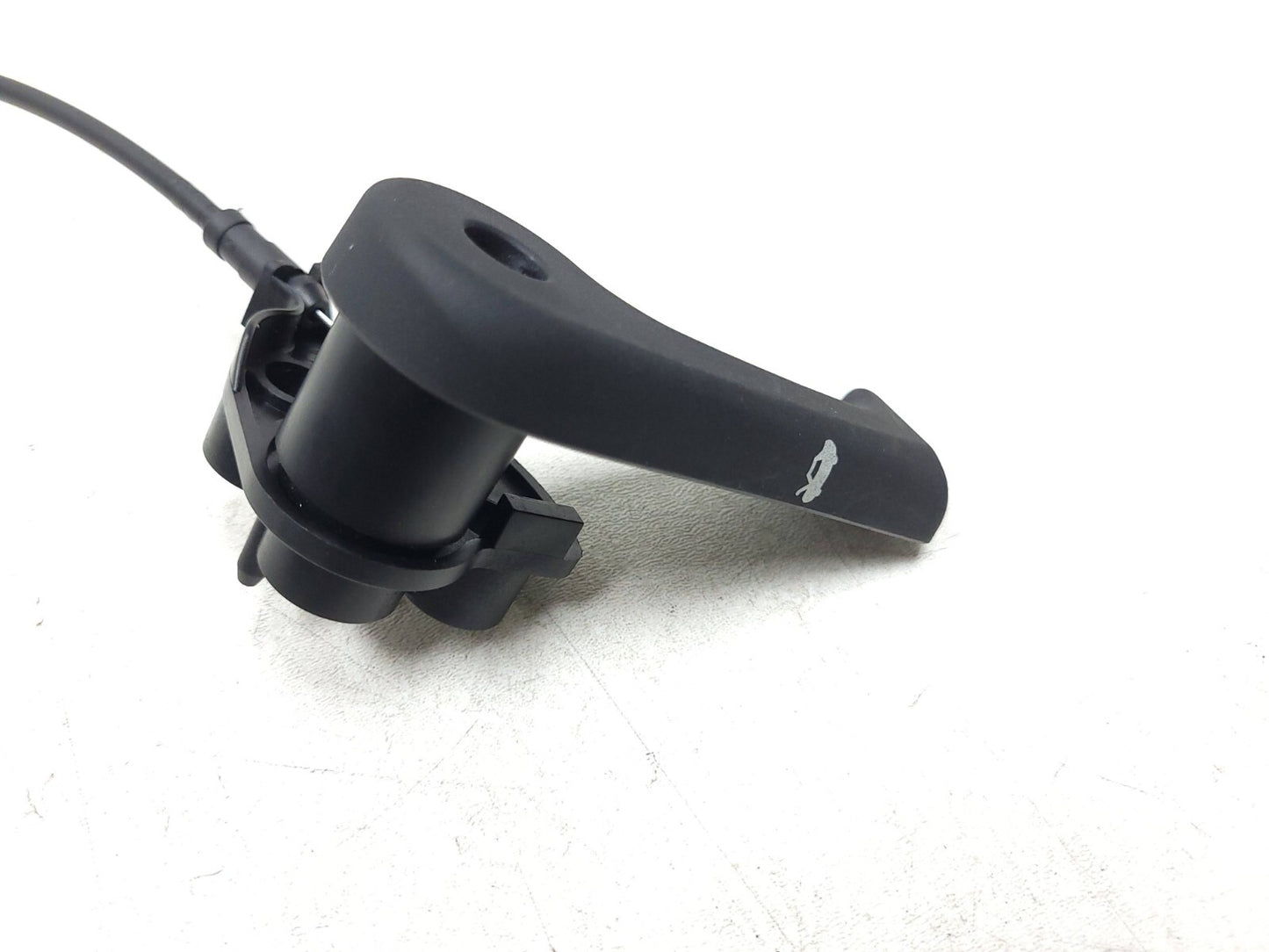09-14 Hyundai Genesis Hood Release Handle Lever OEM Sedan