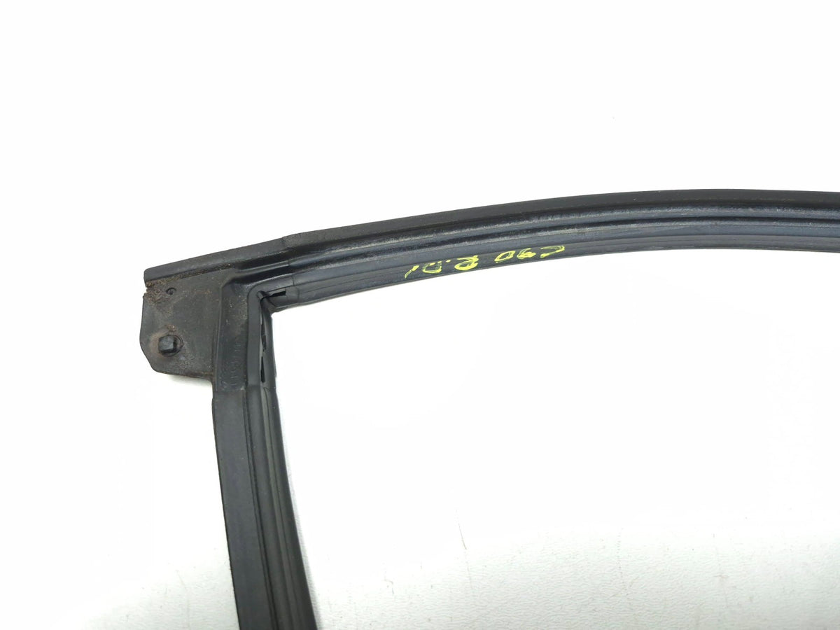 2007 Honda Fit Rear Door Weatherstrip Seal Driver Side Left 4pcs OEM
