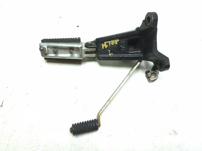 2004 Suzuki Intruder Volusia Vl800 Left Footrest W/ Gear Sift Lever OEM