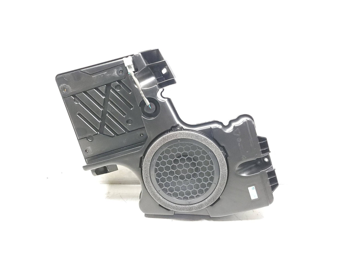 2018 Alfa Romeo Stelvio Subwoofer Sub Woofer Speaker OEM