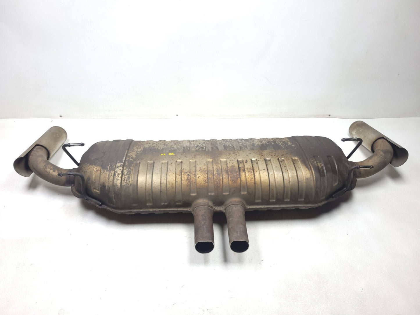 2007 Land Rover 4.2l Rear & Center Exhaust Muffler 3 Pcs OEM