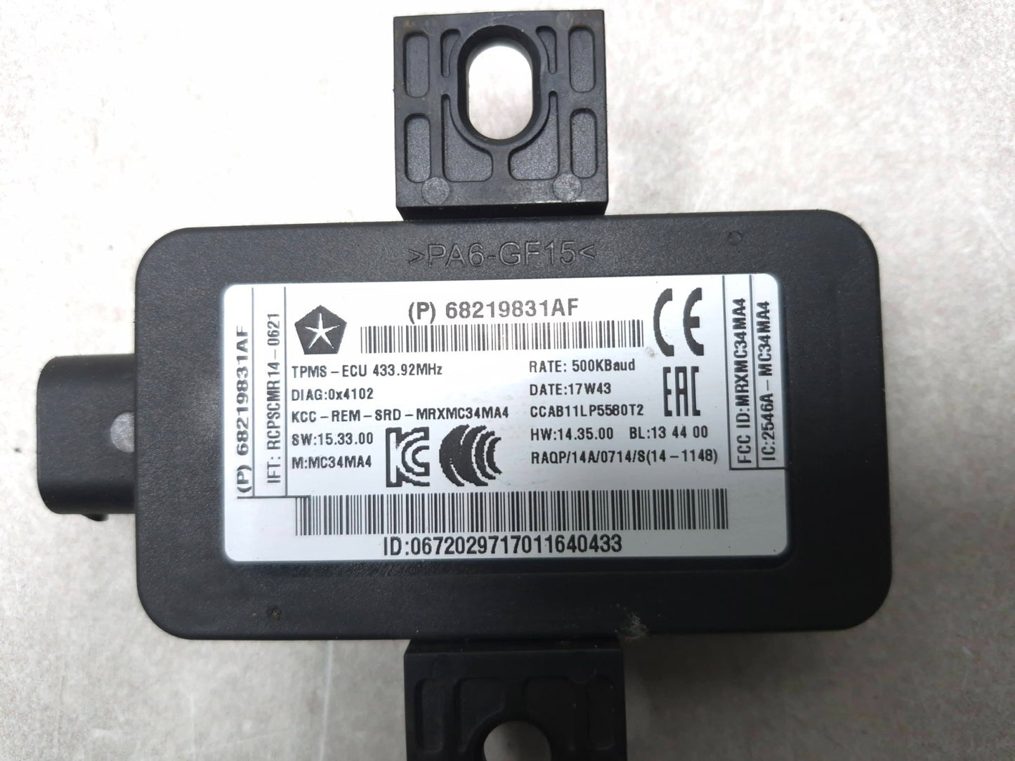 2018 Chrysler 300 Tpms Tire Pressure Monitor Sensor Module  OEM
