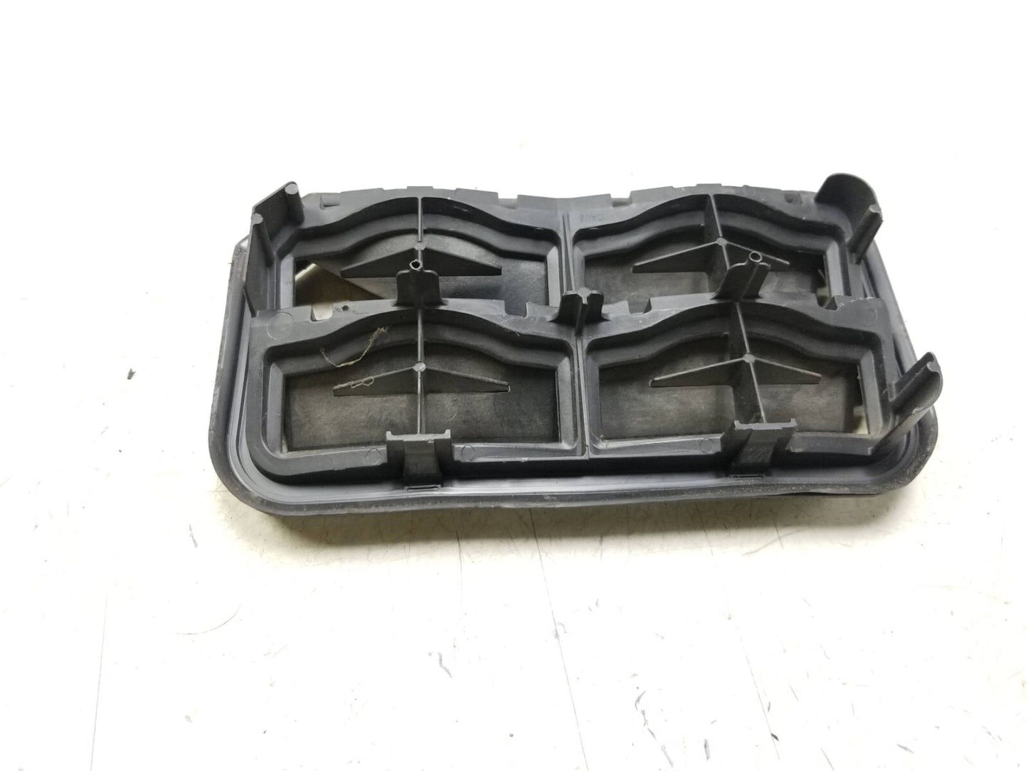 2010 - 2016 Cadillac SRX Rear Quarter Pressure Vent Flap OEM