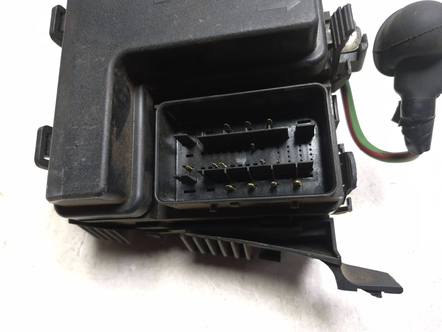 2014 Ford Fusion Fuse Junction Box OEM