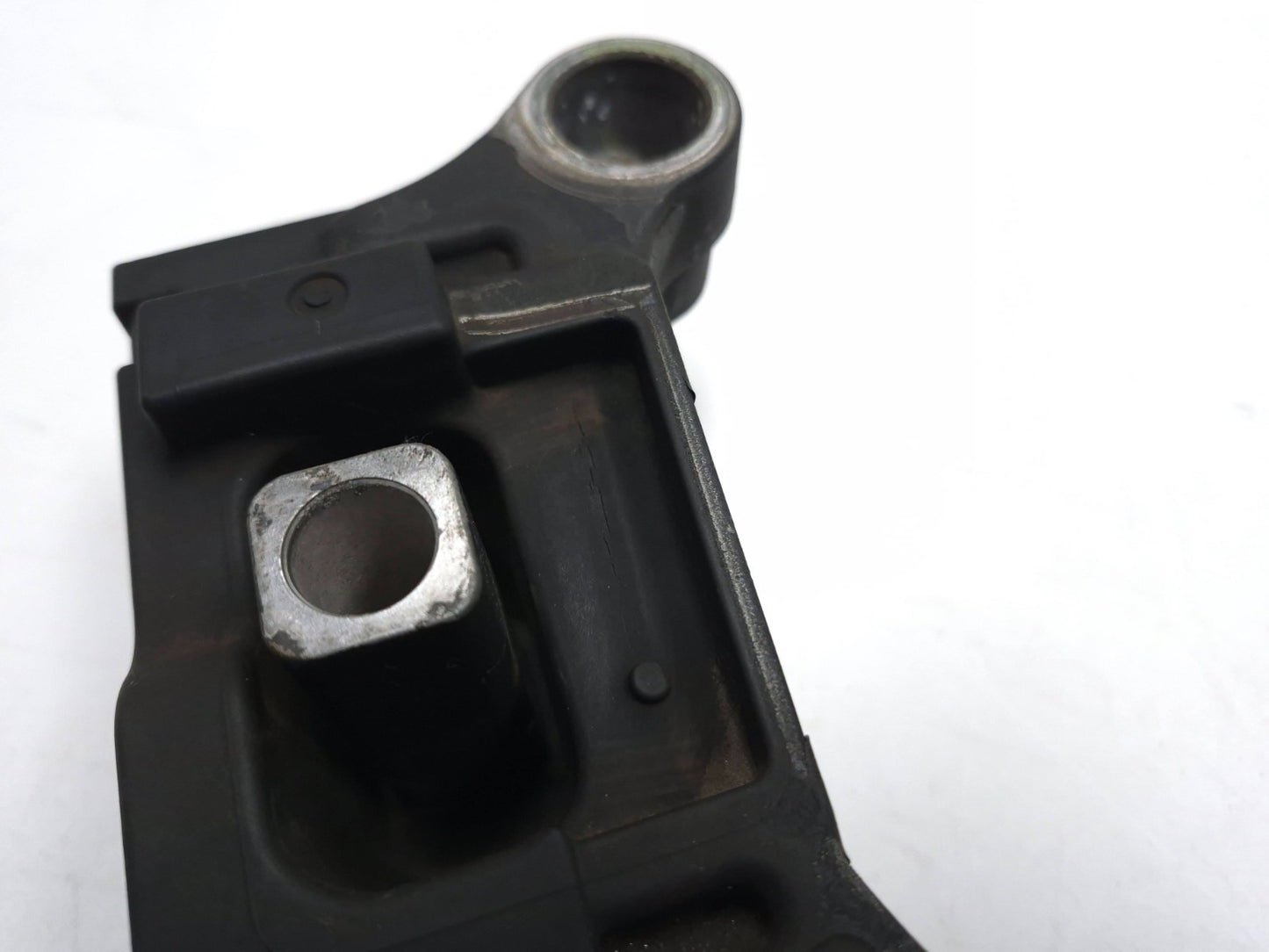 2011 Nissan Juke Transmission Mount OEM