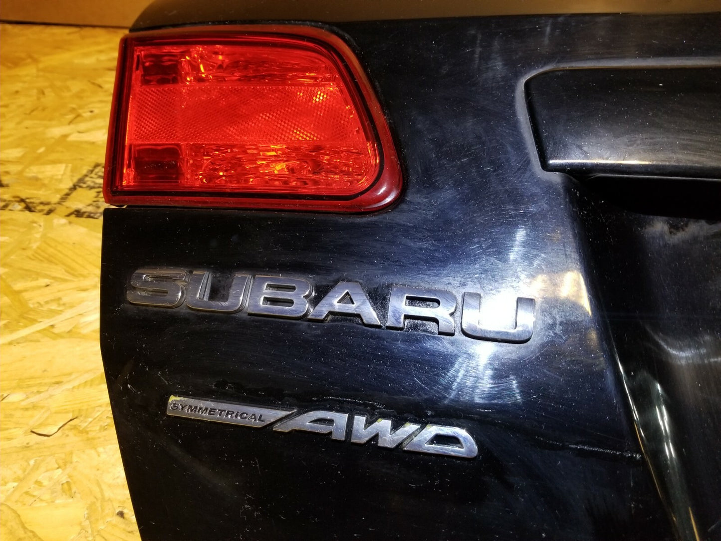 10 11 12 13 14 Subaru Legacy Srunk Lid W/ Tail Light  OEM