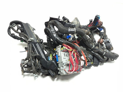 2015 Dodge Dart Engine Bay Wire Harness & Fuse Box 2.4l OEM