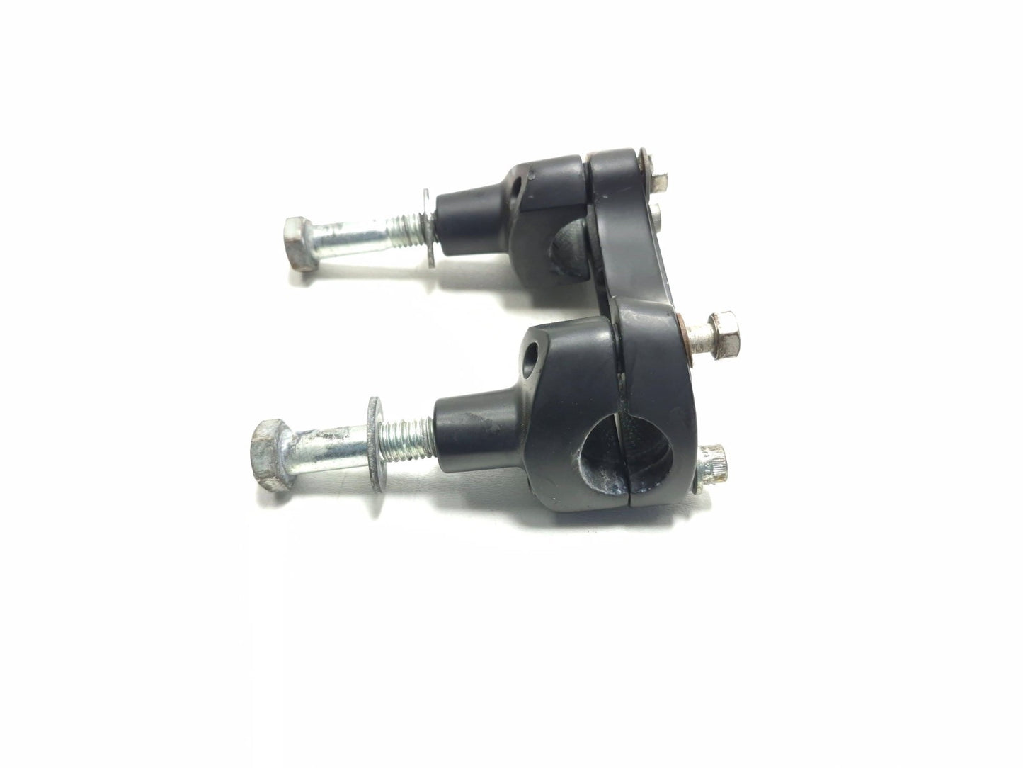 2004-2022 Harley Sportster Xl883 Handlebar Riser Clamps Mount Set 56116-82a OEM