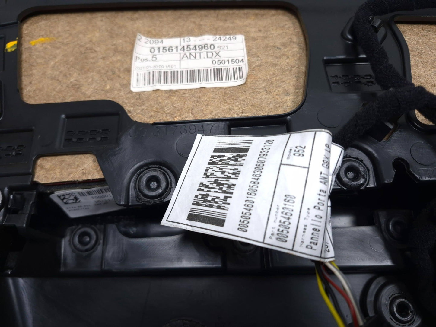 2021 Alfa Romeo Giulia Front Door Panel Trim Passenger Side Right Oem✅