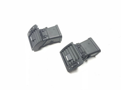 2012 Volvo C30 Dash Ac Heater Air Vent Left & Right OEM