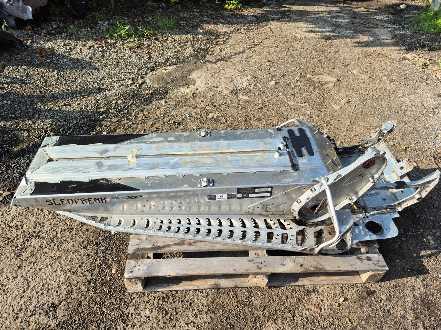 2011 Ski Doo Mx Z Tnt E-tec 600 Tunnel Chassis Frame OEM