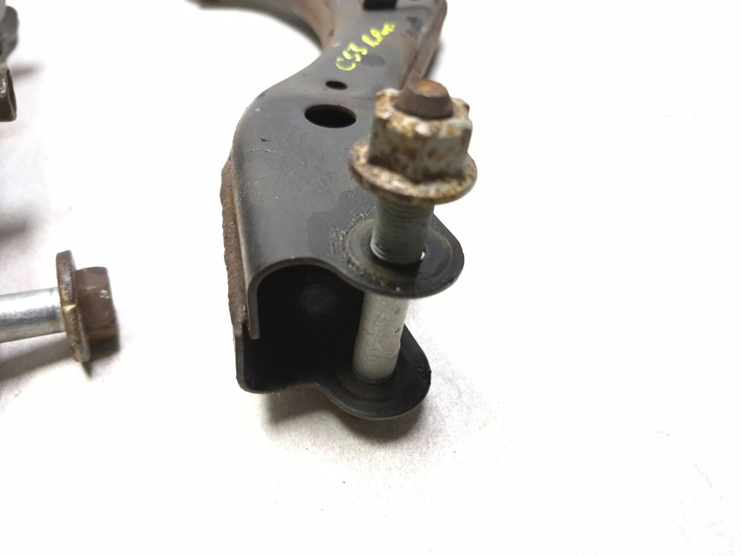 2018 Nissan Altima Rear Control Arm Passenger Side Right 2pcs OEM
