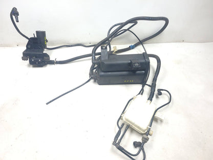 2007 Range Rover 4.2l Fuel Vapor Canister W/ Valve OEM