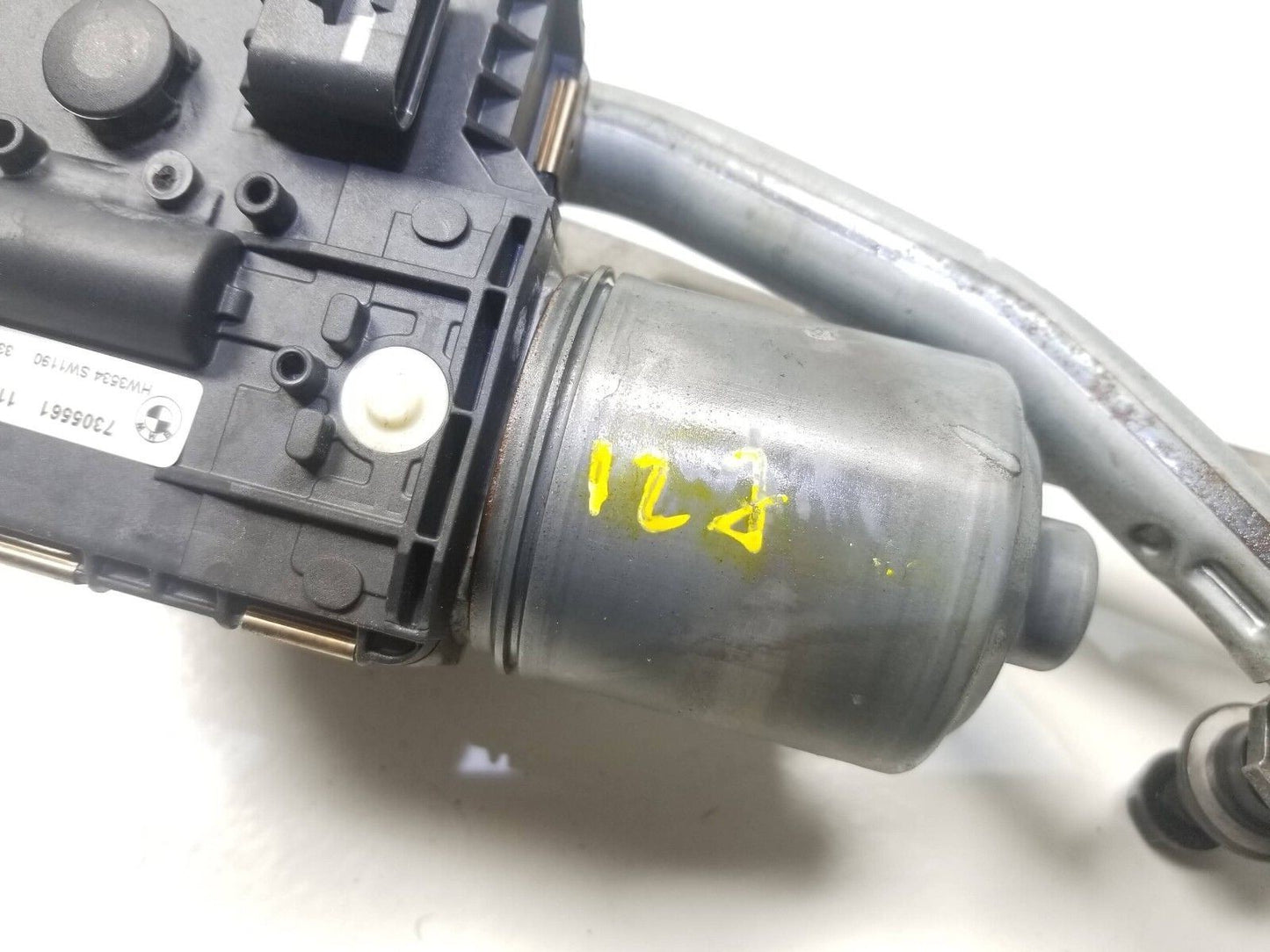 09 10 11 12 BMW 750li Windshield Wiper Motor W/ Linkage OEM