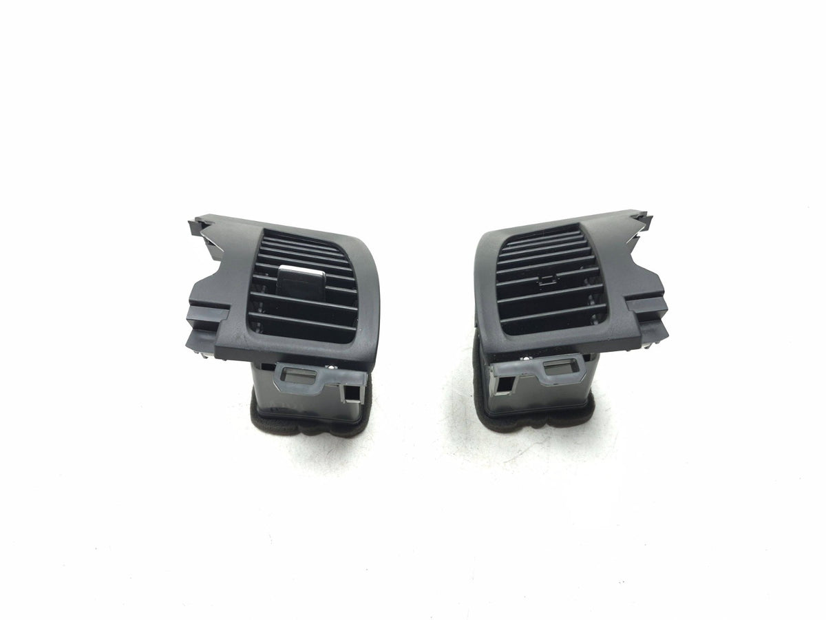 2018 Honda Odyssey Dashboard Center Air Vent Grille Pair OEM