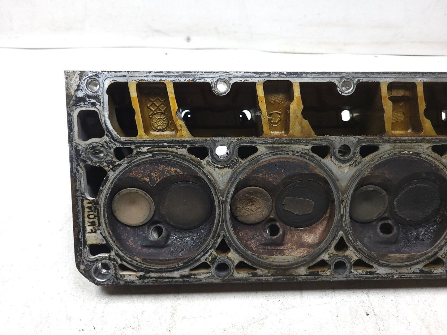 10-14 Chevrolet Suburban Engine Cylinder Head Left & Right Pair 5.3l OEM