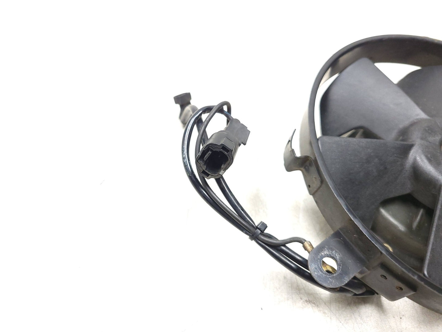 2002 Honda Magna Vf 750c Radiator Cooling Fan OEM