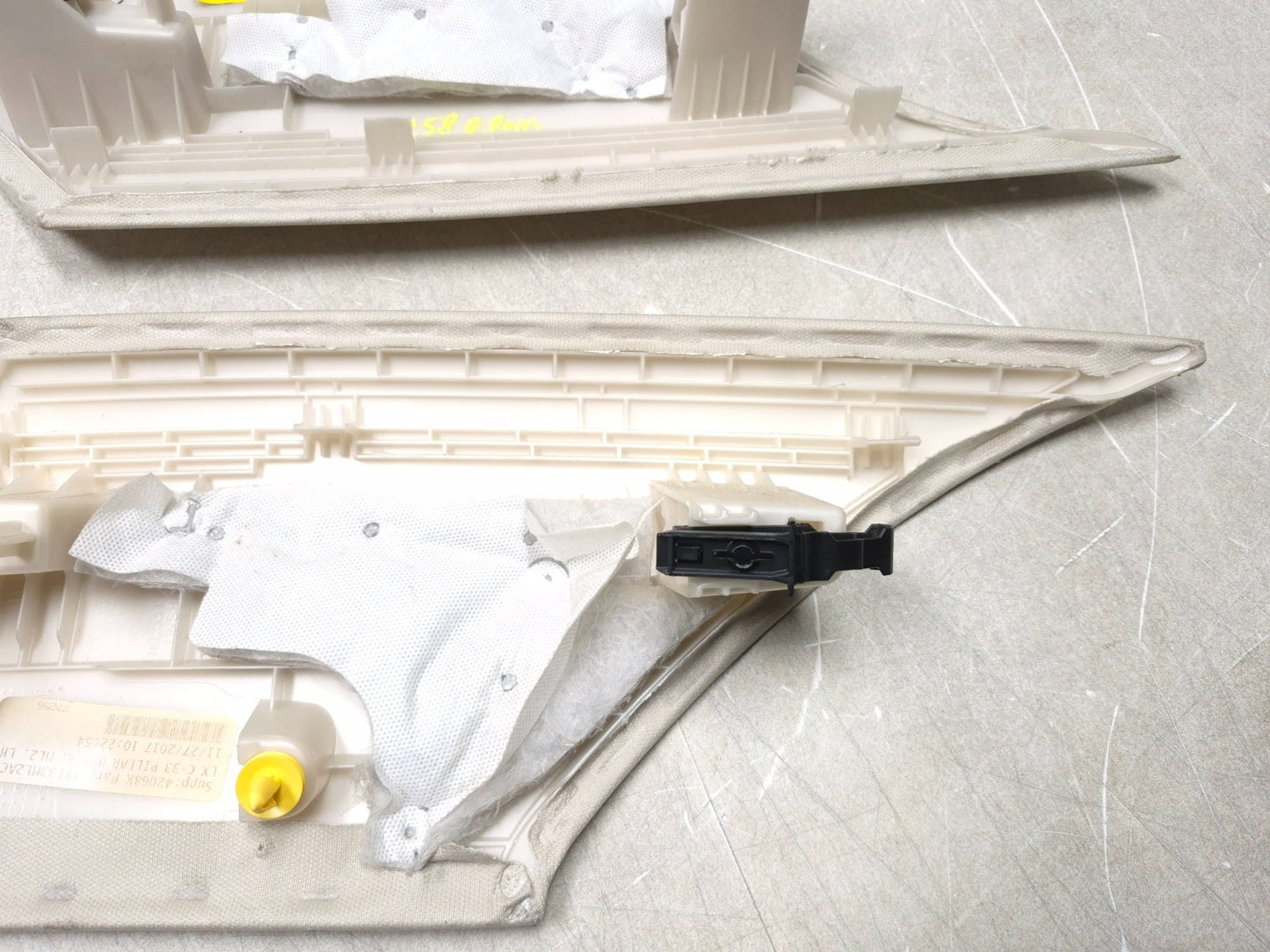 2018 Chrysler 300 Rear C Pillar Upper Cover Trim Left & Right OEM