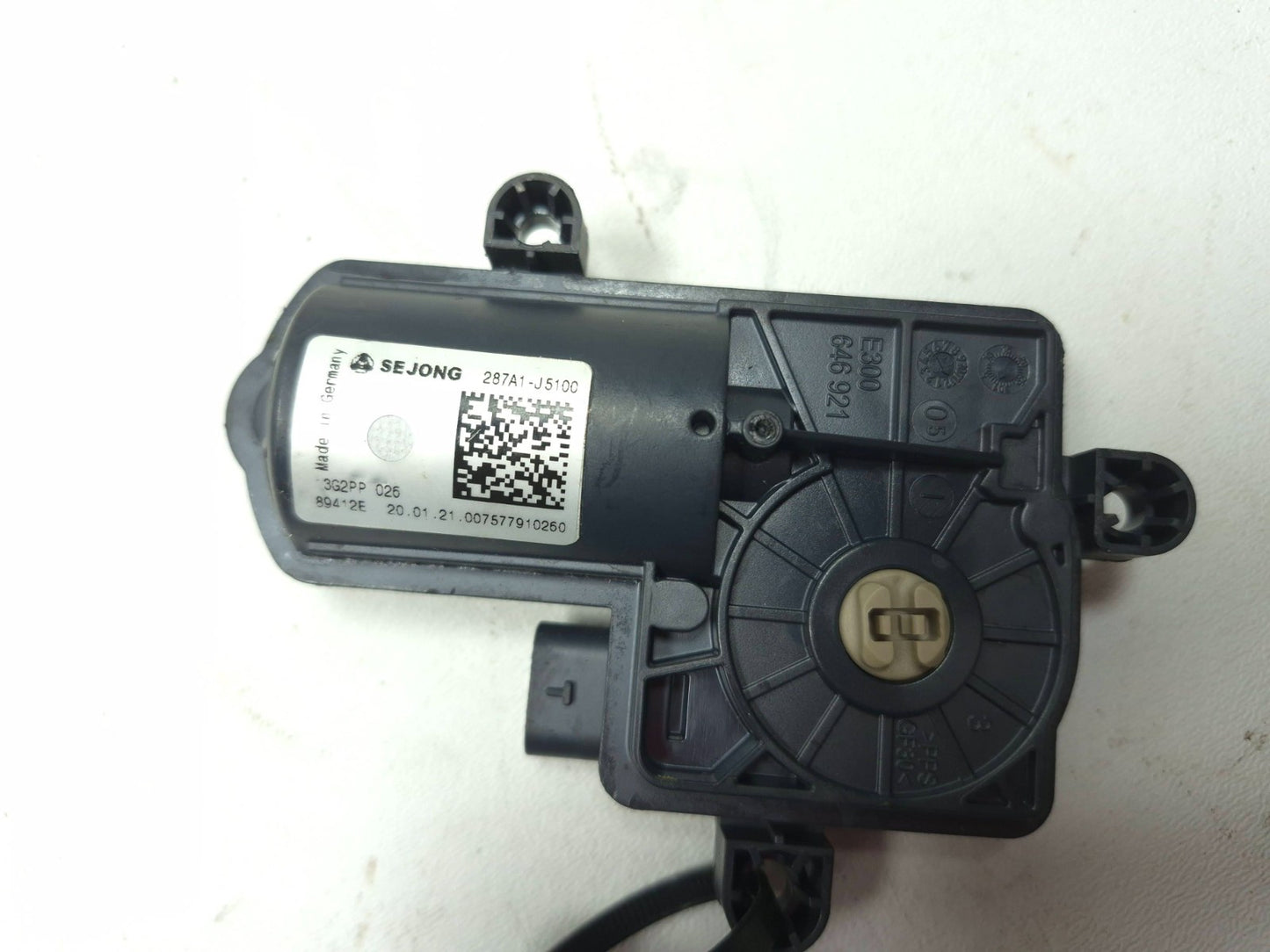 2022 Kia Stinger Electric Exhaust Flap Actuator Motor Pair OEM
