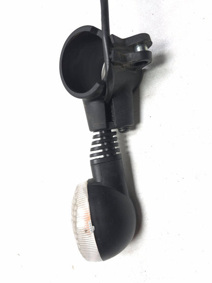 2017 Kawasaki Vulcan S En650c Front Left & Right Turn Signal Pair OEM