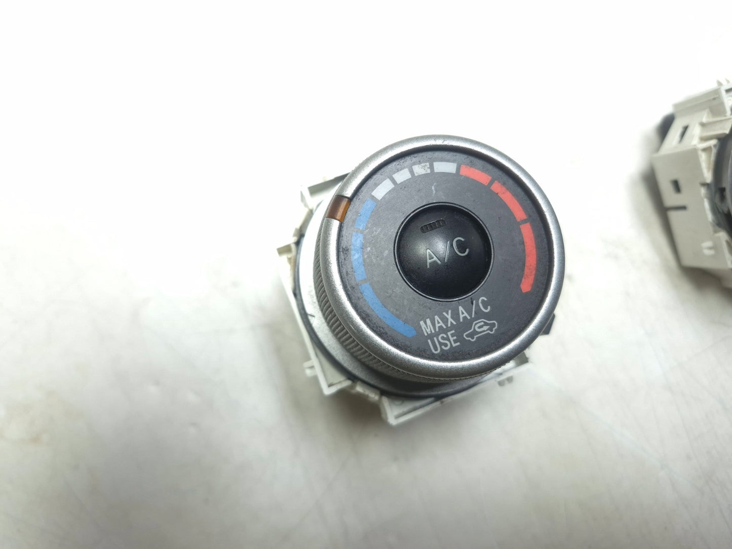2010 Scion Tc HVAC Climate Control Knob Switch Pair OEM