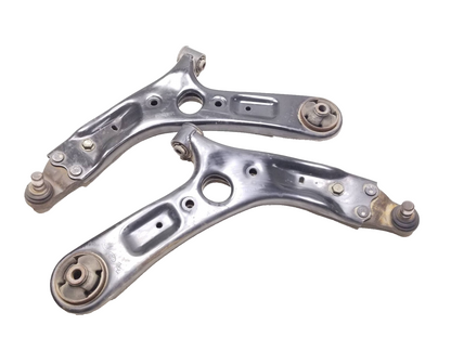 2014 - 2019 Kia Soul Front Lower Control Arm Left & Right OEM