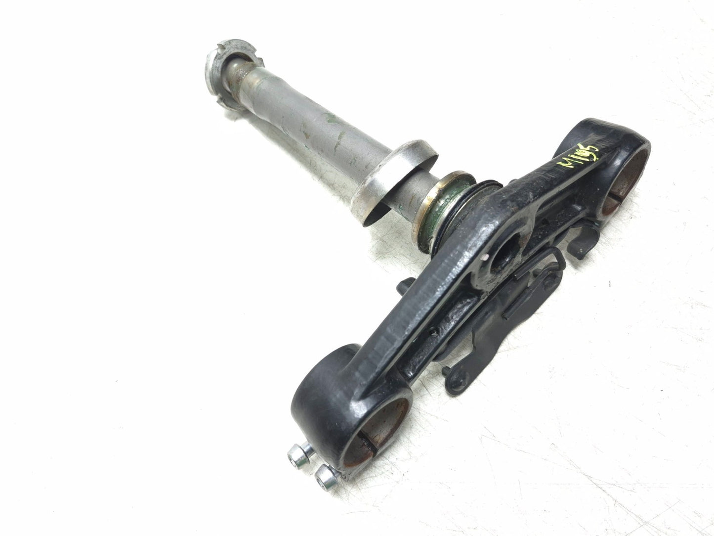 2019 Kawasaki Z400 Er400d Front Fork Lower Triple Tree OEM