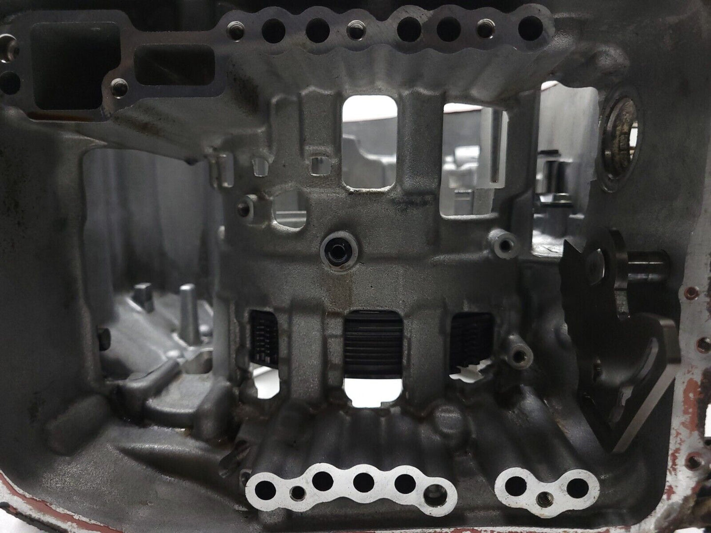 2011 - 2013  Kia Sportage At Transmission Case Bell Housing 2.4l OEM