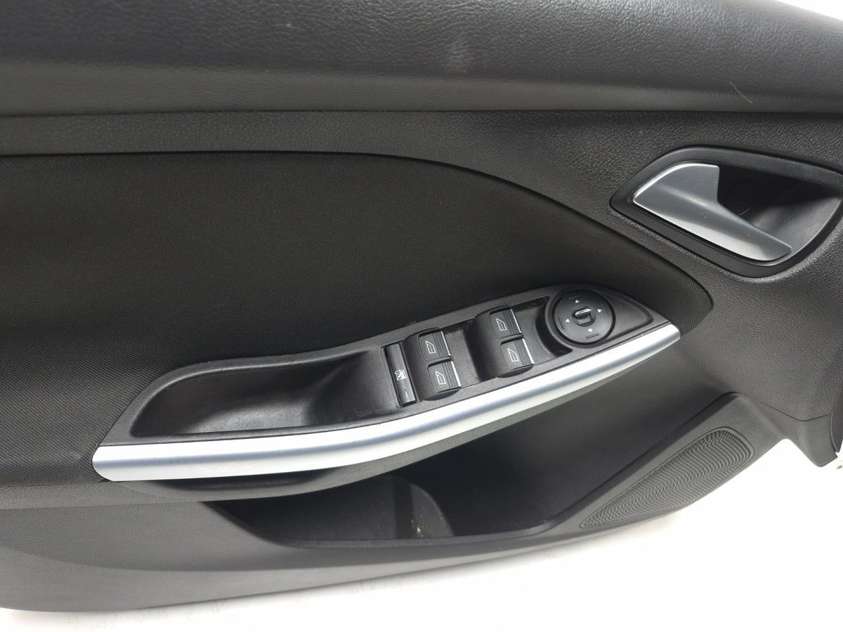 2013 Ford Focus St Front Door Trim Panel Left & Right OEM