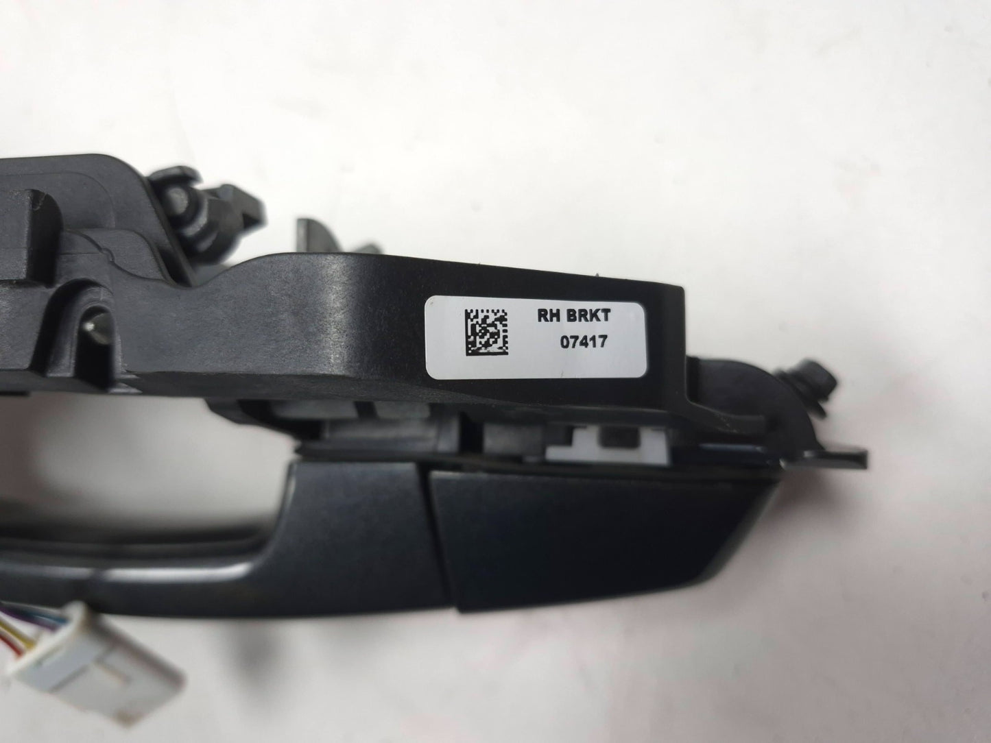2017 Chevrolet Malibu Exterior Door Handle Front Right Passenger Side OEM