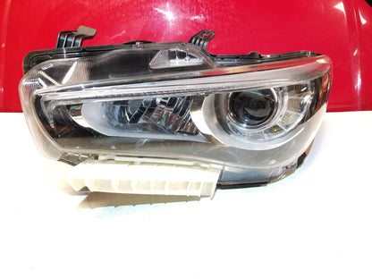 2016 2017 2018 2019 Infiniti Q50 Headlight Left Driver Side *** Broken Tab ***