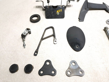 2006 Suzuki Katana Gsx600f Misc Bolt & Hardware Bracket OEM