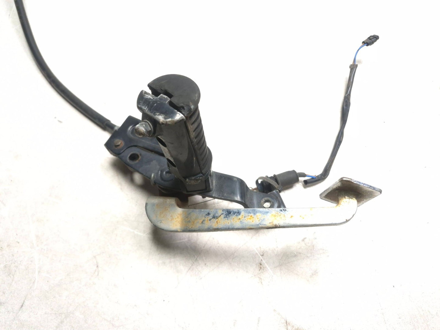 2005 Kawasaki Bn125 Eliminator Front Right Footrest W/ Brake Pedal Assy OEM