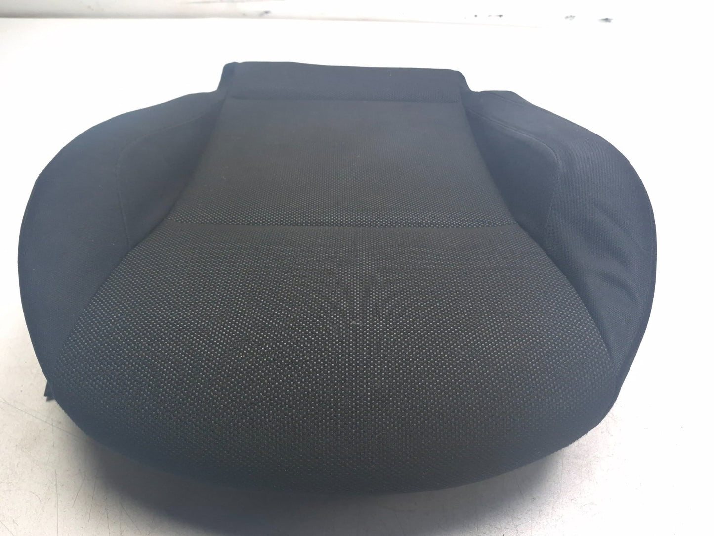 2011 Nissan Juke Front Seat Lower Cushion Driver Side Left OEM
