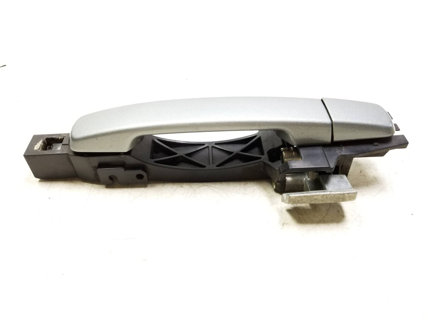 2007-2012 Nissan Sentra Exterior Door Handle Rear Passenger Side Right OEM