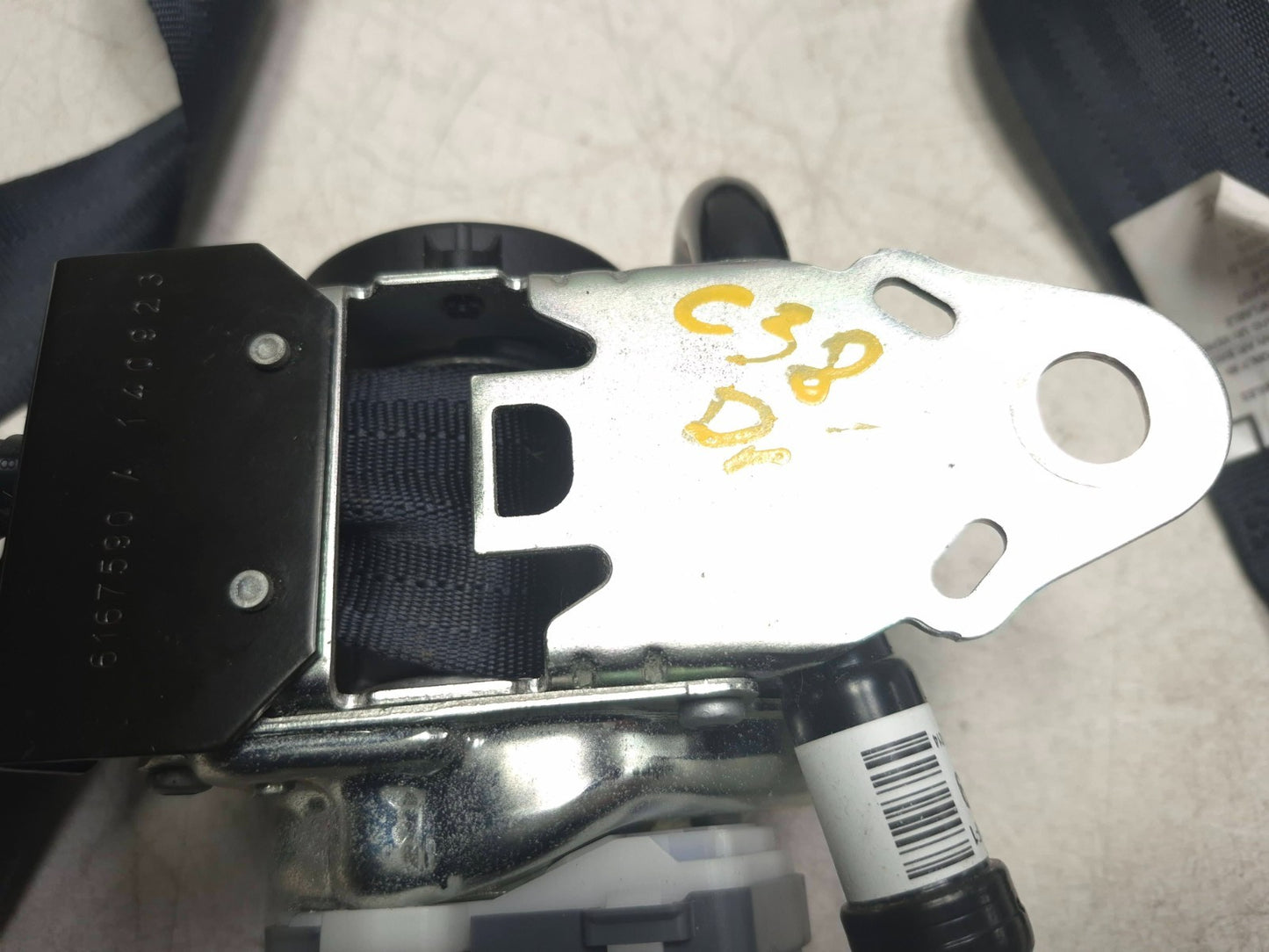 2015 Nissan Juke Front Seat Belt Retractor Driver Side Left OEM
