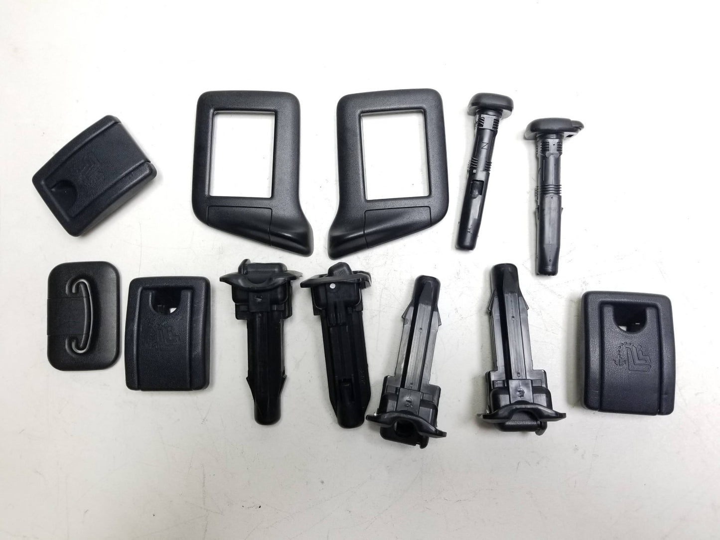 11-17 Lexus CT200h Rear Seat Headrest Guide Slive Folf Lever Oem✅