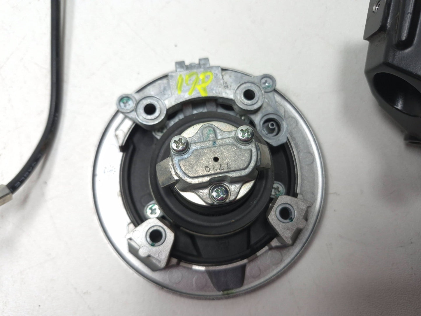2018 Kawasaki Ninja 650 Ex650 Ignition Lock Switch & Fuel Cap Lock Set OEM