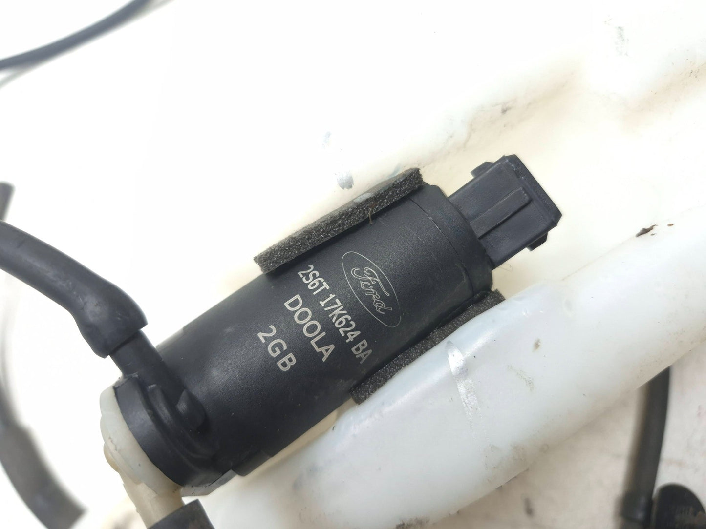 2013 Ford Transit Connect Windshield Washer Reservoir Tank OEM