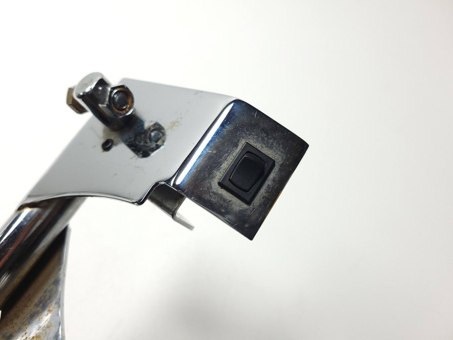 2007 Yamaha Xvs1300 V-star Rear Turn Signal Bracket OEM