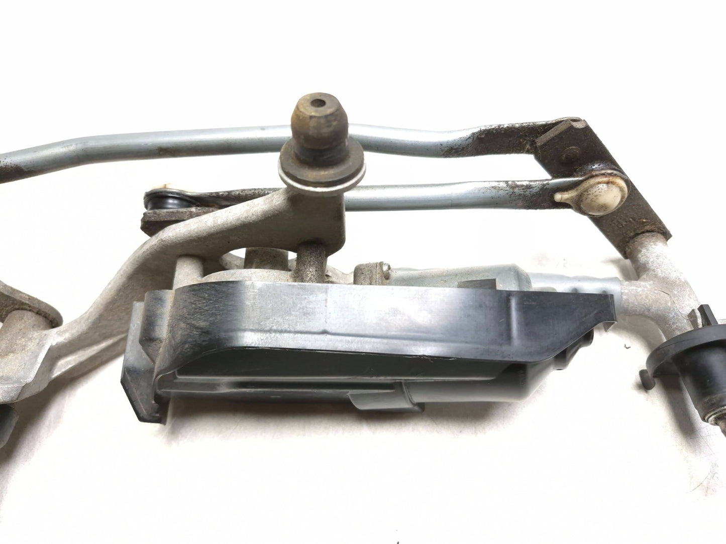 2013 Fiat 500 Turbo Windshield Wiper Motor W/ Linkage OEM