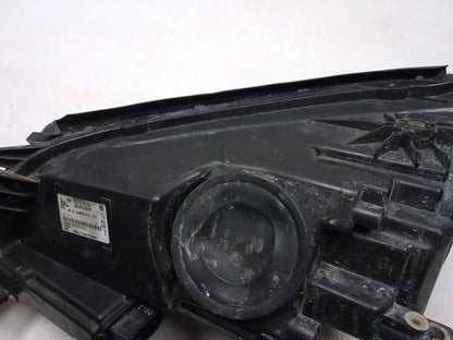 2011 Volkswagen Tiguan Headlight Left & Right Xenon OEM